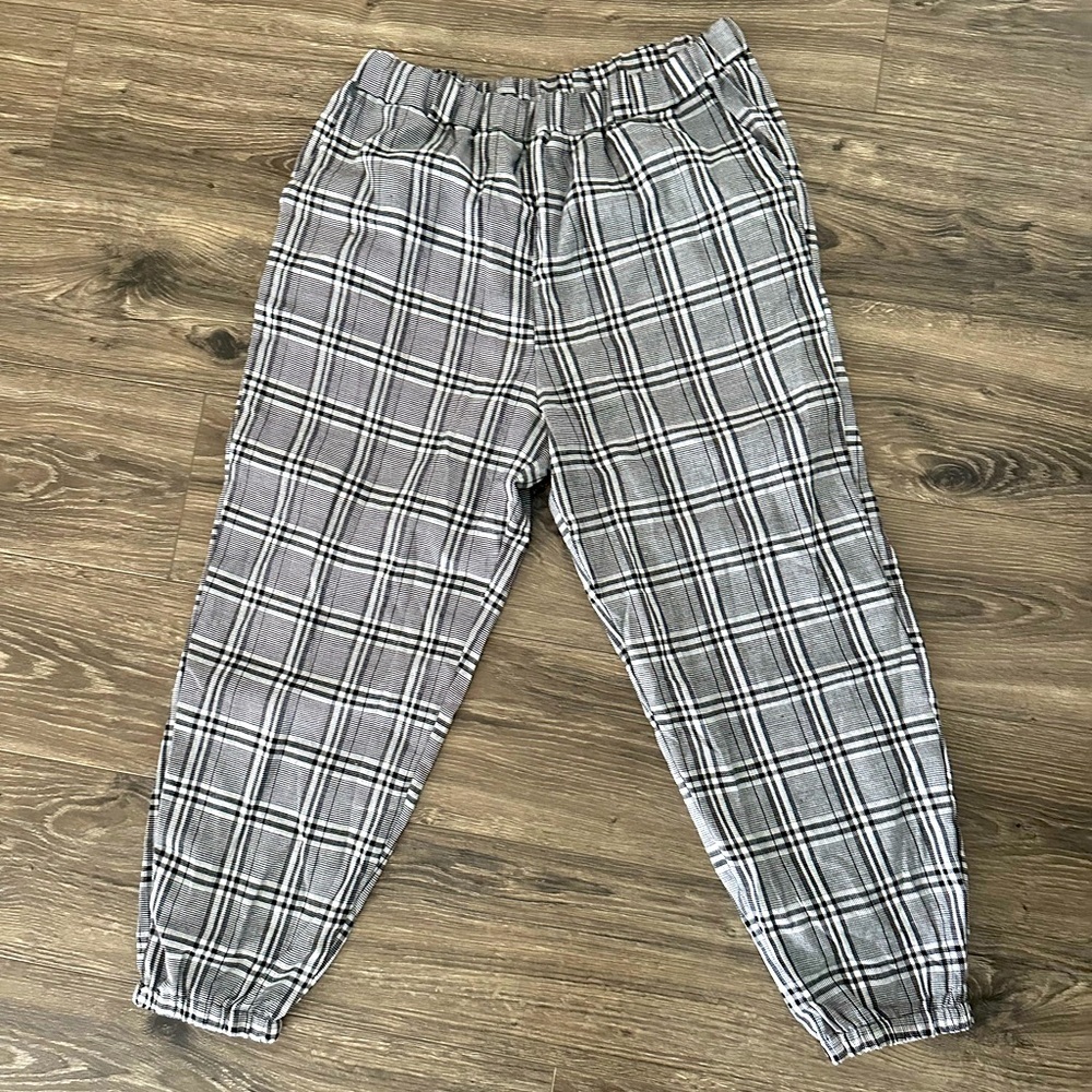 SHEIN Black & White Plaid Pants - Picture 1 of 3